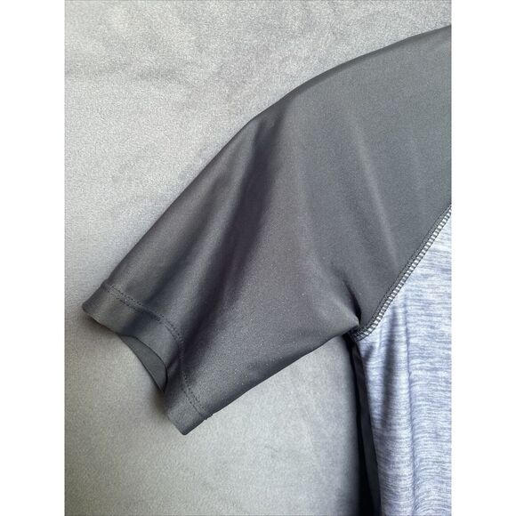 Boy's Swim Top Rash Guard‎ Size 8 Old Navy Shark Print - Picture 4 of 8